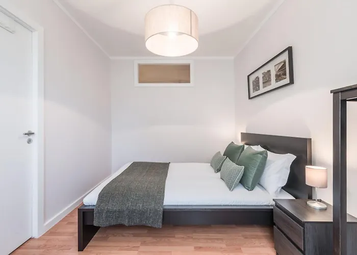 Guestready - Terracota Bureau *